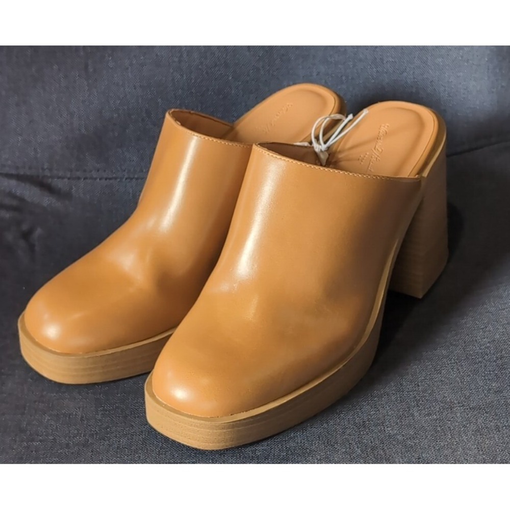 Women's Tess Platform Mule Heels - Universal Thread Tan size 11